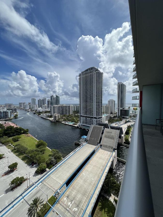 23Rd Floor Luxury & Spacious Beachwalk Resort Apartment With Amazing View Hallandale Beach Eksteriør billede