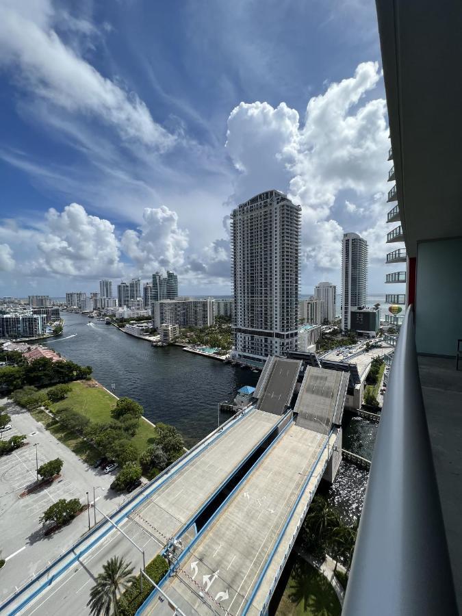 23Rd Floor Luxury & Spacious Beachwalk Resort Apartment With Amazing View Hallandale Beach Eksteriør billede