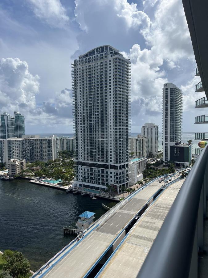 23Rd Floor Luxury & Spacious Beachwalk Resort Apartment With Amazing View Hallandale Beach Eksteriør billede