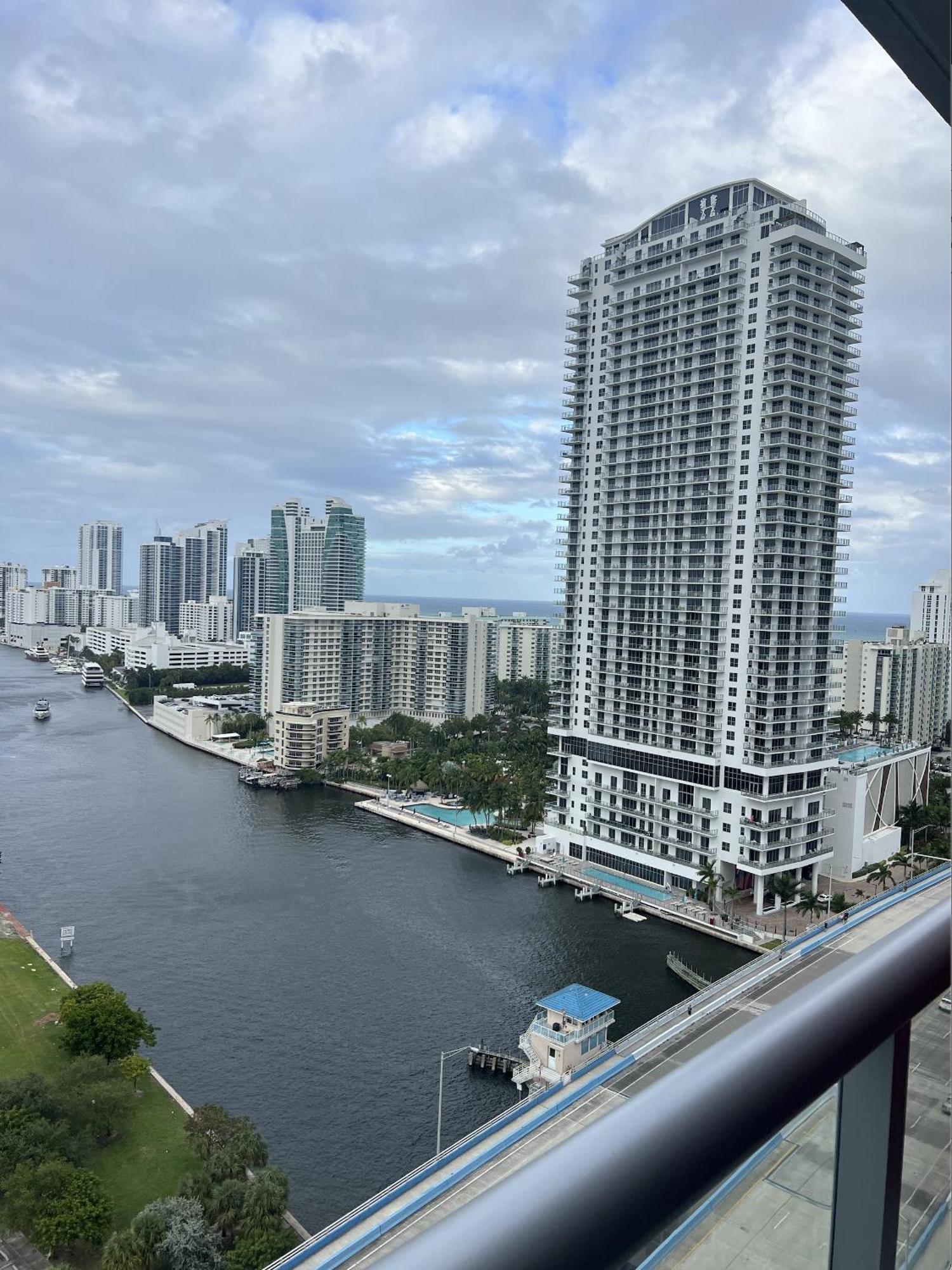 23Rd Floor Luxury & Spacious Beachwalk Resort Apartment With Amazing View Hallandale Beach Eksteriør billede